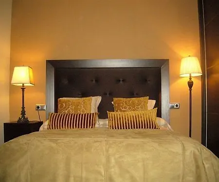 Alda De Reyes فندق 2*